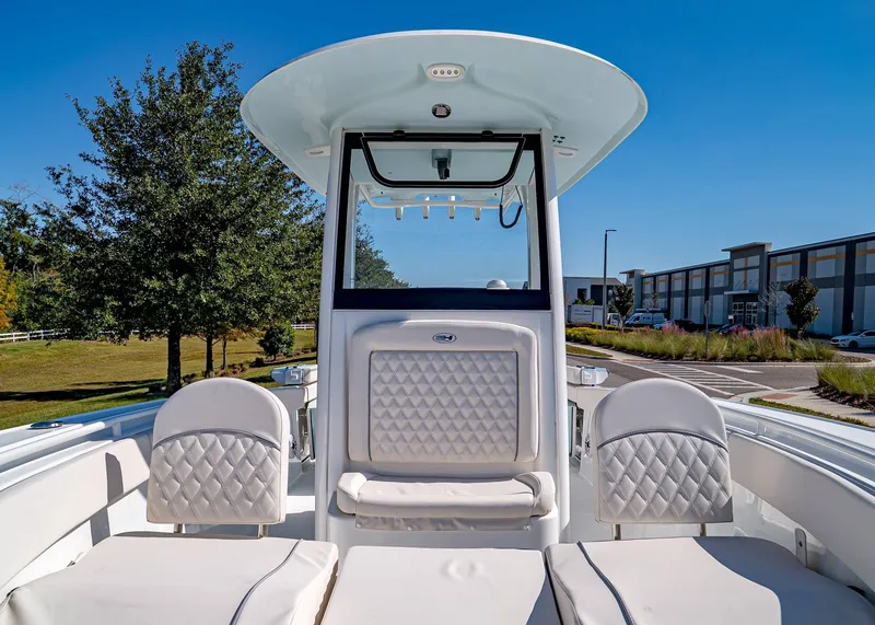 Slide: The Image of Sea Hunt Ultra 265 SE 2026 - 25