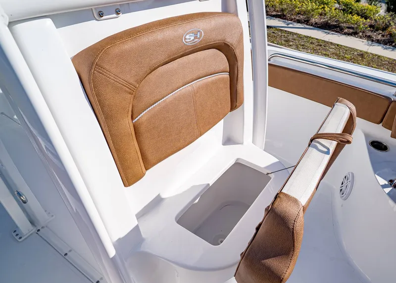 Slide: The Image of Sea Hunt Ultra 229 2026 - 22