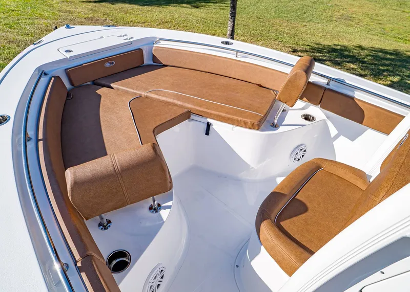 Slide: The Image of Sea Hunt Ultra 229 2026 - 26