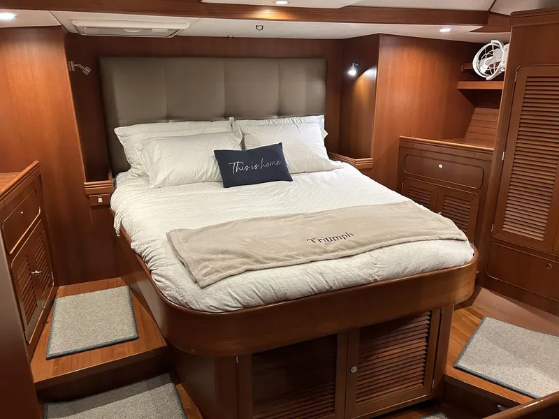 Slide: The Image of Owner's Cabin - 40