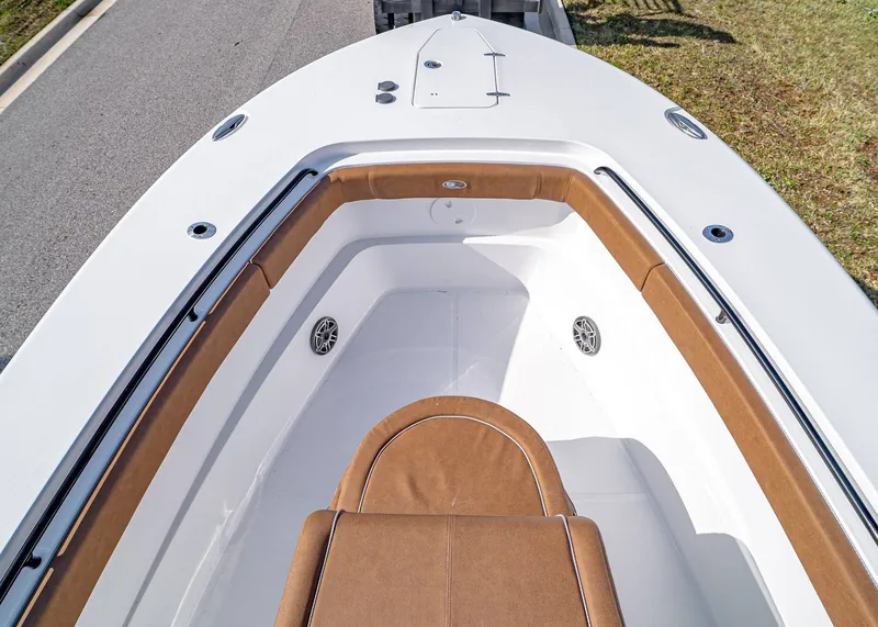 Slide: The Image of Sea Hunt Ultra 305 Coffin Box 2026 - 27