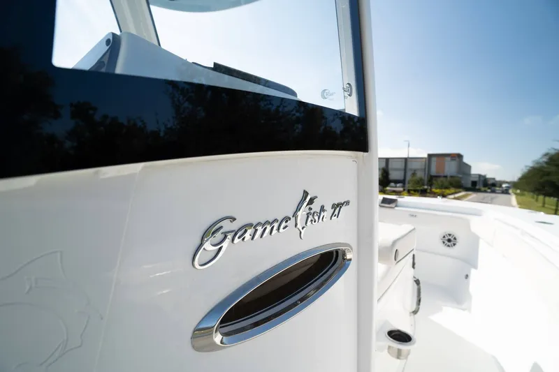 Slide: The Image of Sea Hunt Gamefish 27 Coffin Box 2026 - 23