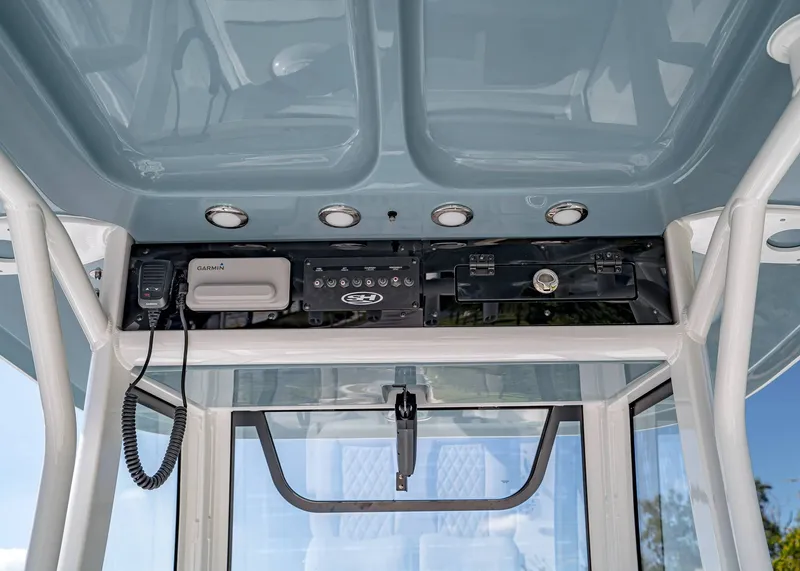 Slide: The Image of Sea Hunt Gamefish 27 Coffin Box 2026 - 19