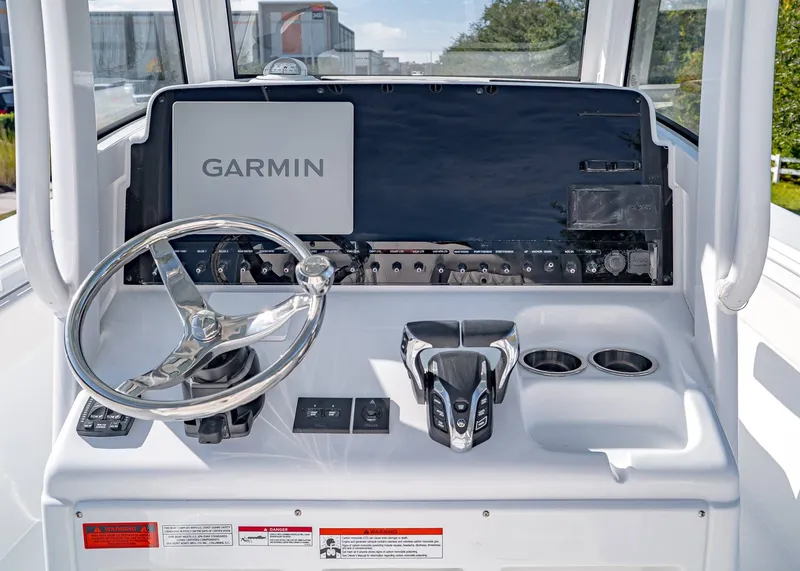Slide: The Image of Sea Hunt Gamefish 27 Coffin Box 2026 - 20