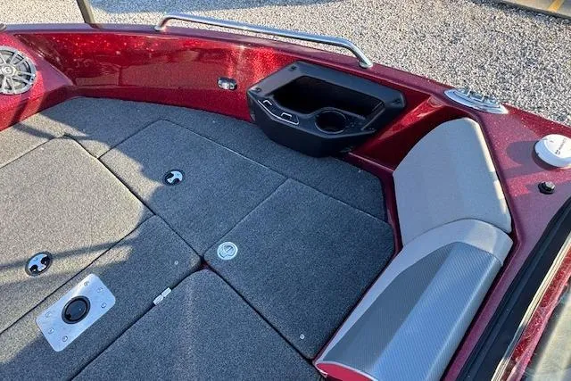 Slide: The Image of 2023 Skeeter Solera 189 boat interior with red accents and gray seating. - 19