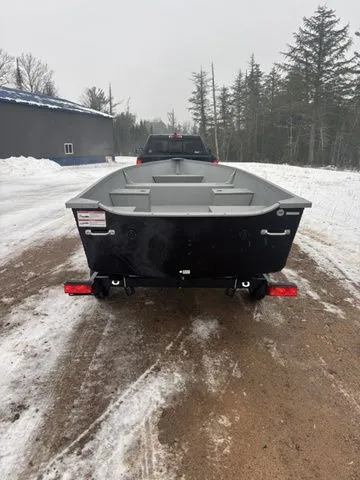 Slide: The Image of Alumacraft V-16 Tiller 2026 - 5