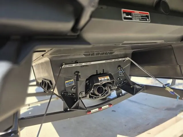 Slide: The Image of Sea-Doo Switch Cruise™ 21 - 230 Hp Painted 2026 - 6