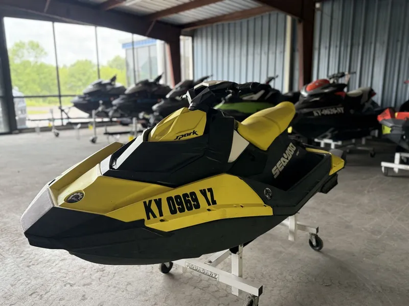 Slide: The Image of Sea-Doo Spark 3up 2016 - 2