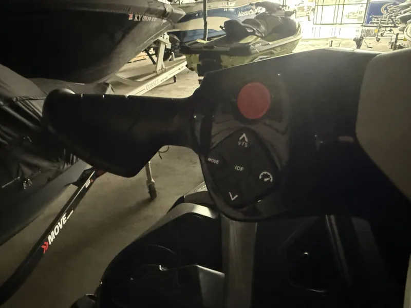 Slide: The Image of Sea-Doo 19rg - Fishpro Trophy 170 W/snd 2024 - 9