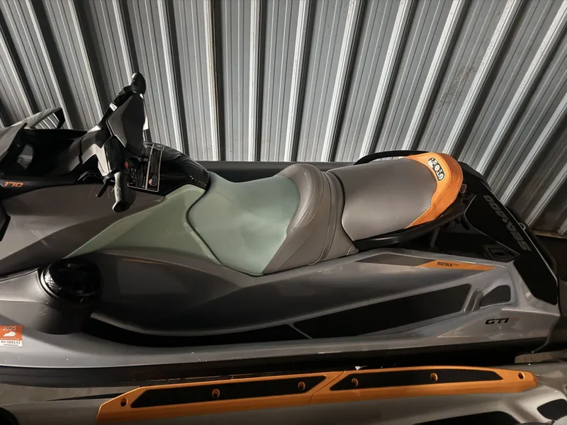 Slide: The Image of Sea-Doo 30rg - Pwc Gti Se 170 W/snd 2024 - 10