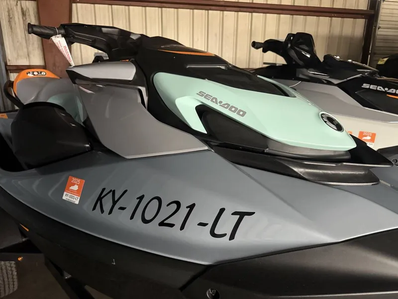 Slide: The Image of Sea-Doo 30rg - Pwc Gti Se 170 W/snd 2024 - 3