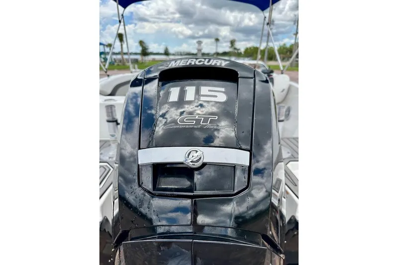 Slide: The Image of 2023 Starcraft SVX 171 OB boat with Mercury 115 GT outboard motor. - 18