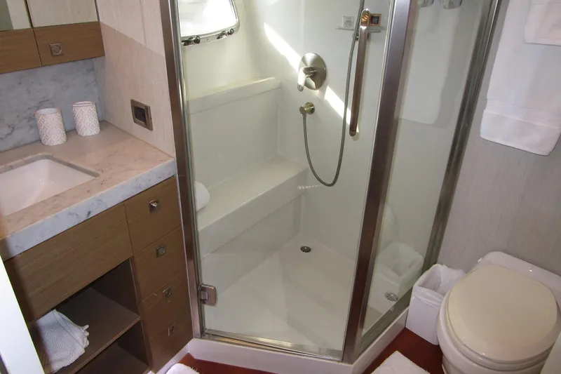 Slide: The Image of Bow VIP head - 26