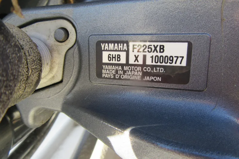 Slide: The Image of Yamaha F225XB engine label on Parker 2300 Special Edition, 2022 model. - 28