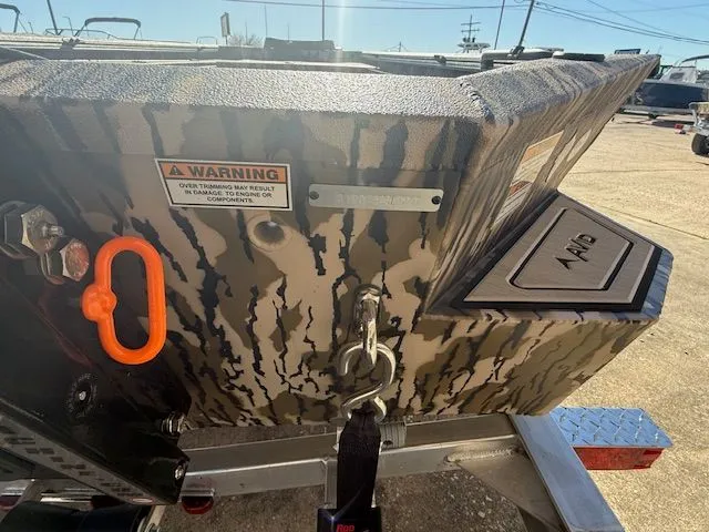 Slide: The Image of Avid 16 Commander 2026 - 16