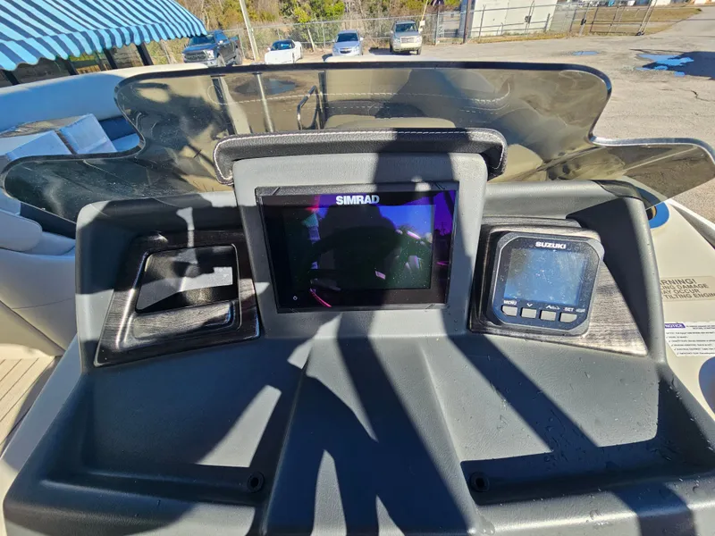 Slide: The Image of Silver Wave 2410 SW5 RLP 2020 - 21