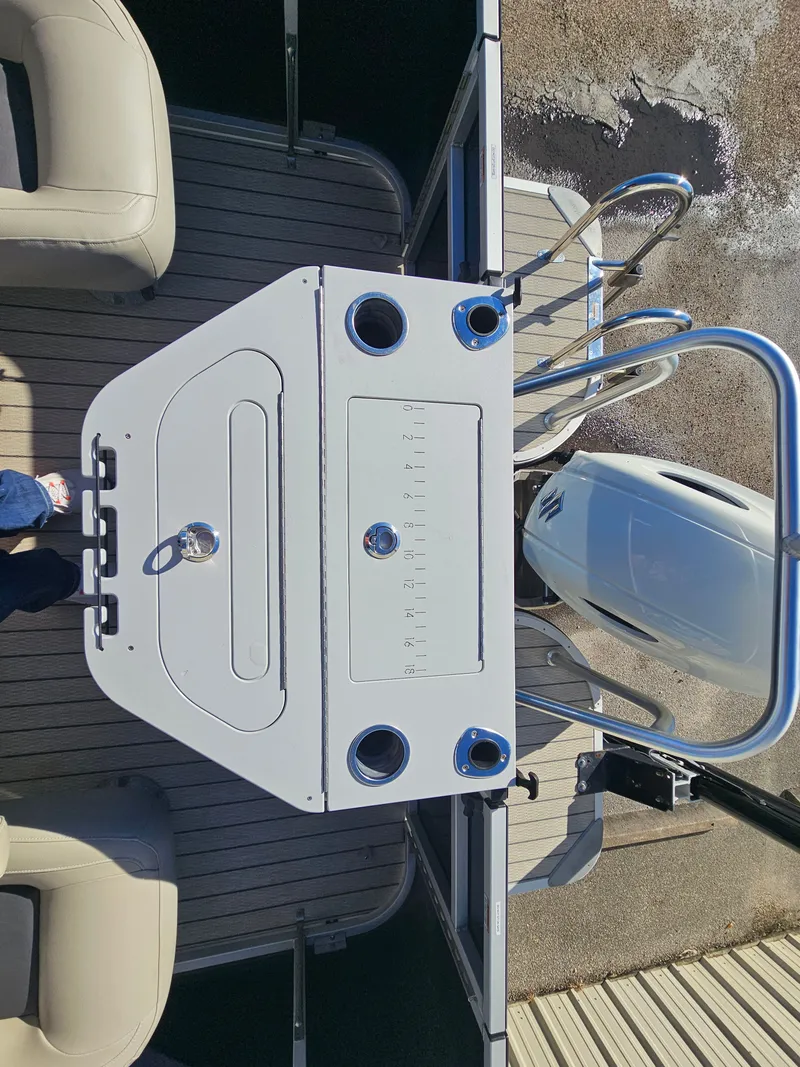 Slide: The Image of Silver Wave 2410 SW5 RLP 2020 - 24