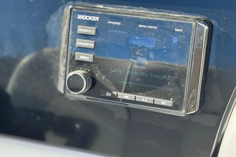 Slide: The Image of Kicker media center on 2021 Sea Fox 268 Commander boat dashboard. - 46