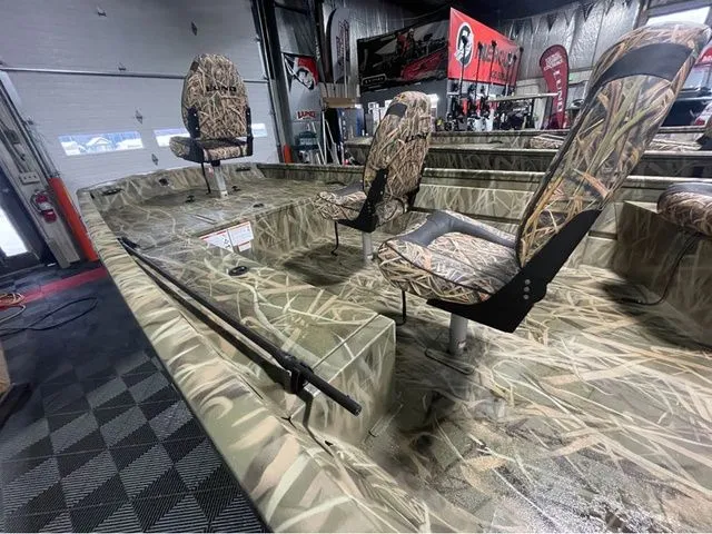 Slide: The Image of Lund Predator 1760 Tiller 2026 - 13