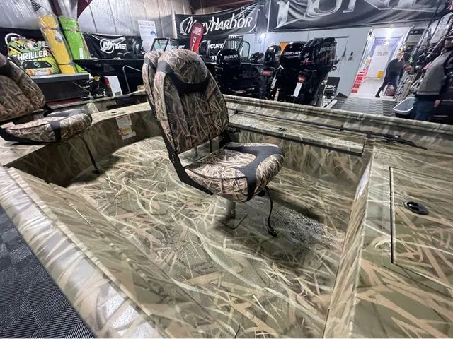 Slide: The Image of Lund Predator 1760 Tiller 2026 - 5