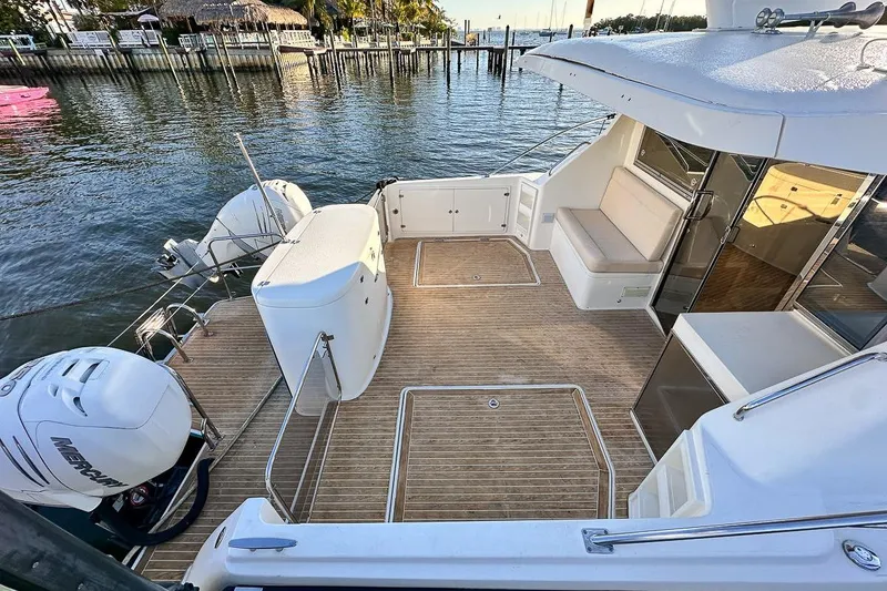 Slide: The Image of Cockpit area - 27