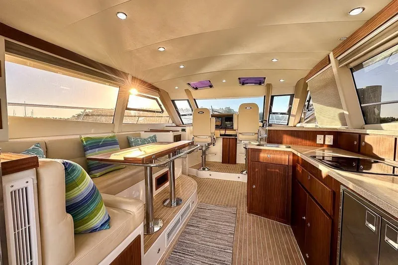 Slide: The Image of Interior of the ArrowCat 420 Coupe - 7