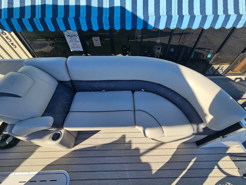 Slide: The Image of Silver Wave 2410 SW5 RLP 2020 - 11