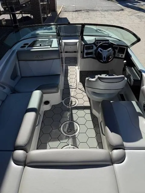 Slide: The Image of MasterCraft NXT20 2017 - 5