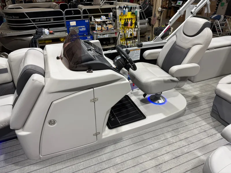 Slide: The Image of Sylvan L3 DLZ 22' Swingback Tritoon & Mercury 150HP 4-Stroke EFI 2022 - 10