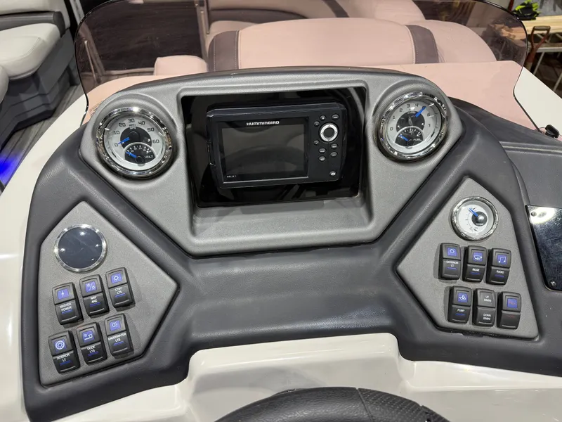 Slide: The Image of Sylvan L3 DLZ 22' Swingback Tritoon & Mercury 150HP 4-Stroke EFI 2022 - 13