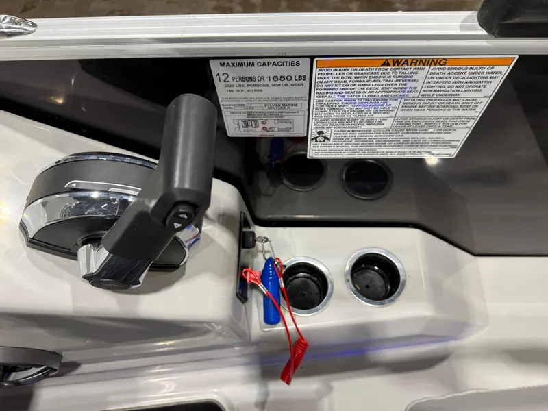 Slide: The Image of Sylvan L3 DLZ 22' Swingback Tritoon & Mercury 150HP 4-Stroke EFI 2022 - 15