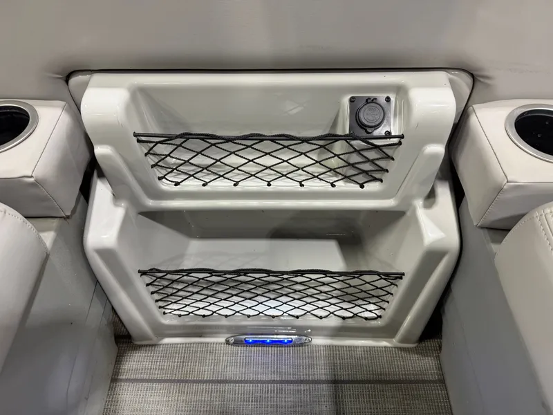 Slide: The Image of Sylvan L3 DLZ 22' Swingback Tritoon & Mercury 150HP 4-Stroke EFI 2022 - 19