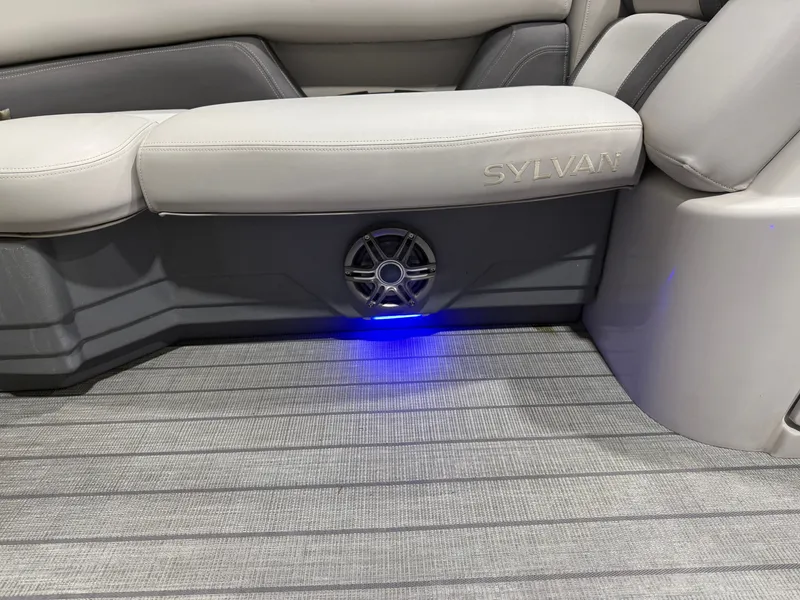 Slide: The Image of Sylvan L3 DLZ 22' Swingback Tritoon & Mercury 150HP 4-Stroke EFI 2022 - 32