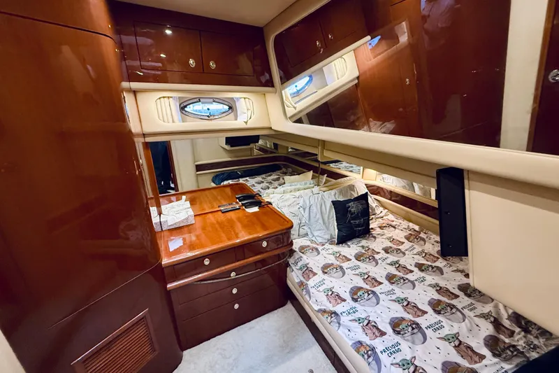 Slide: The Image of Luxurious cabin interior of 2003 Sea Ray 560 Sedan Bridge yacht. - 59