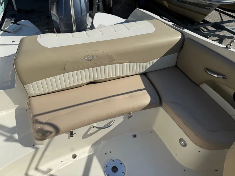 Slide: The Image of Stingray 234 LR 2014 - 4