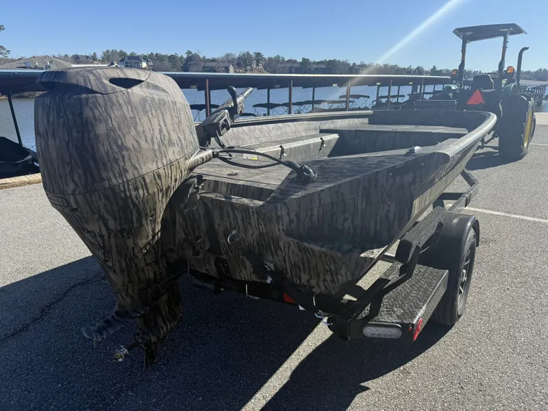 Slide: The Image of Excel 183 Tomahawk 2026 - 3