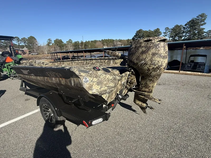 Slide: The Image of Excel 183 Tomahawk 2026 - 4