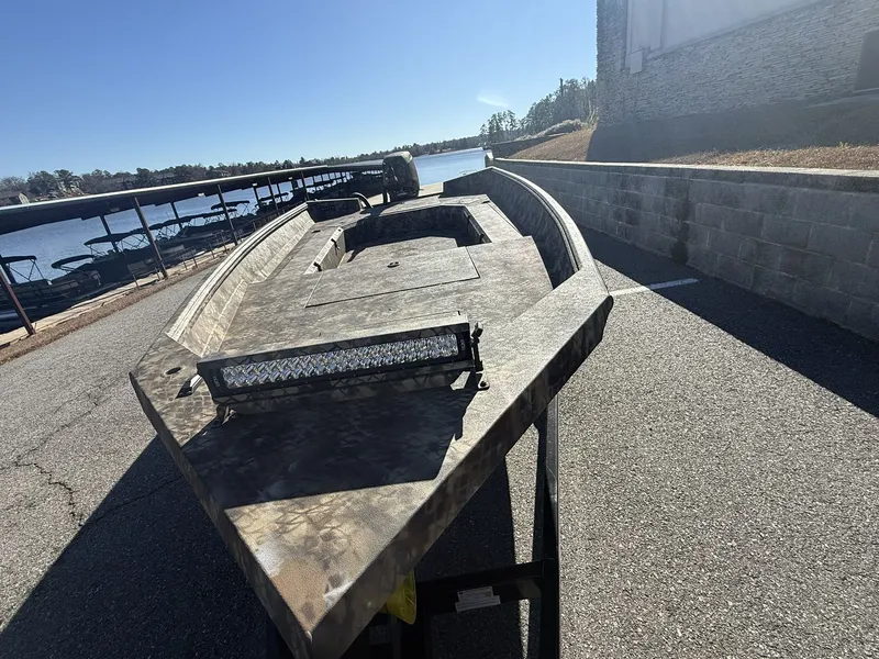 Slide: The Image of Excel 183 Tomahawk 2026 - 6