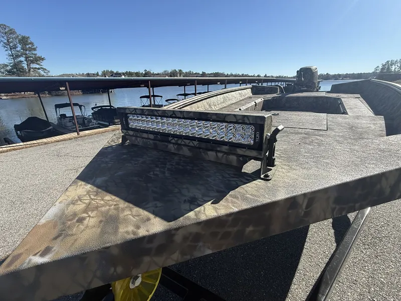 Slide: The Image of Excel 183 Tomahawk 2026 - 7