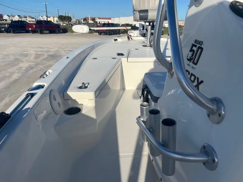 Slide: The Image of Mako cpx19 2017 - 11