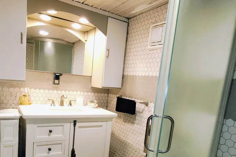 Slide: The Image of Head - 24