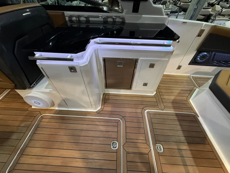 Slide: The Image of Cobalt R33 2026 - 1041