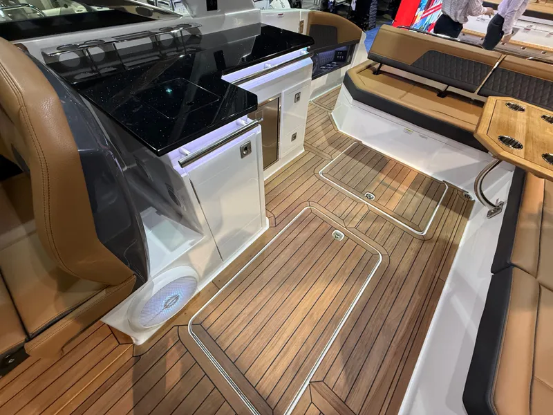 Slide: The Image of Cobalt R33 2026 - 1086