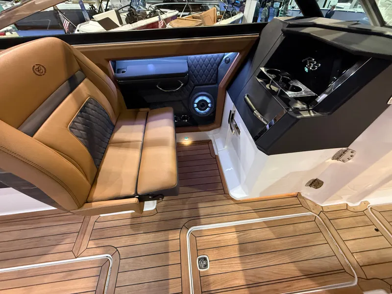 Slide: The Image of Cobalt R33 2026 - 1094