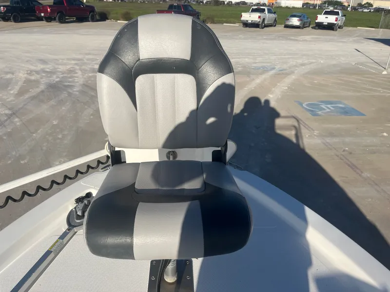 Slide: The Image of Mako cpx19 2017 - 18