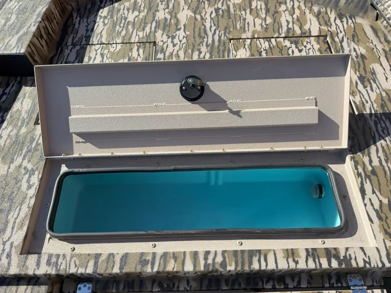 Slide: The Image of Avid 18 Commander 2026 - 12