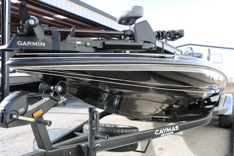 Slide: The Image of Caymas CX 21 PRO 2025 - 8