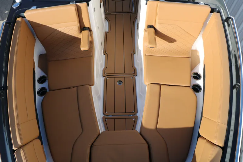 Slide: The Image of Chaparral 2870 SSX 2025 - 24