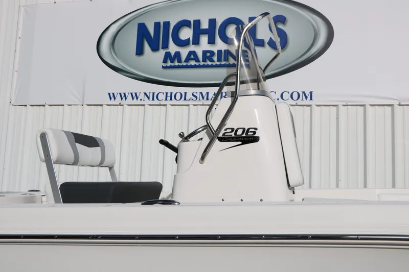 Slide: The Image of Robalo 206 Cayman 2026 - 42