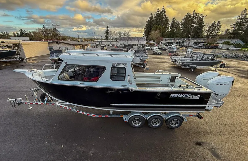 Slide: The Image of Hewescraft 270 Alaskan 2026 - 4